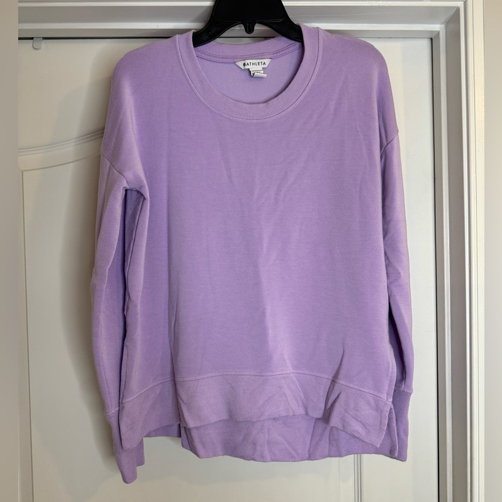 ATHLETA PURPLE CREWNECK TOP